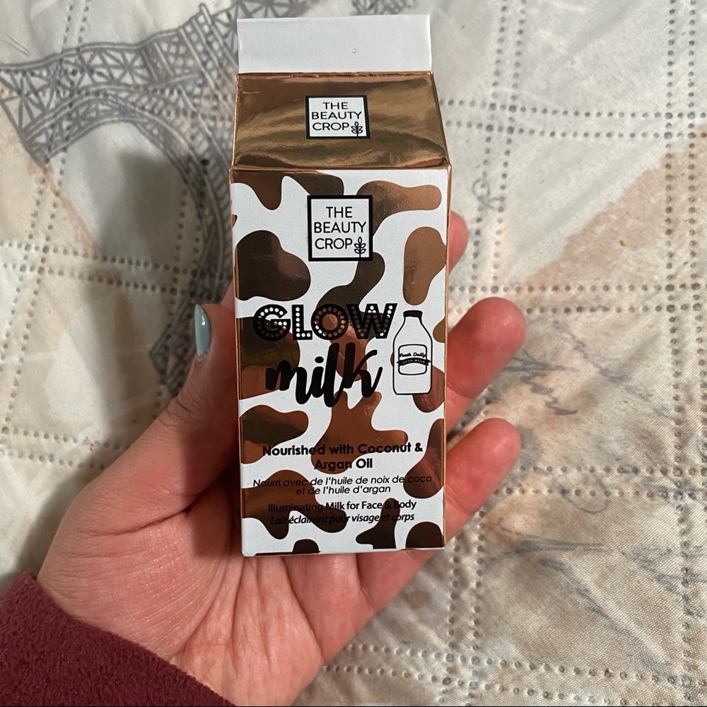 The Beauty Crop Glow Milk Liquid Highlig